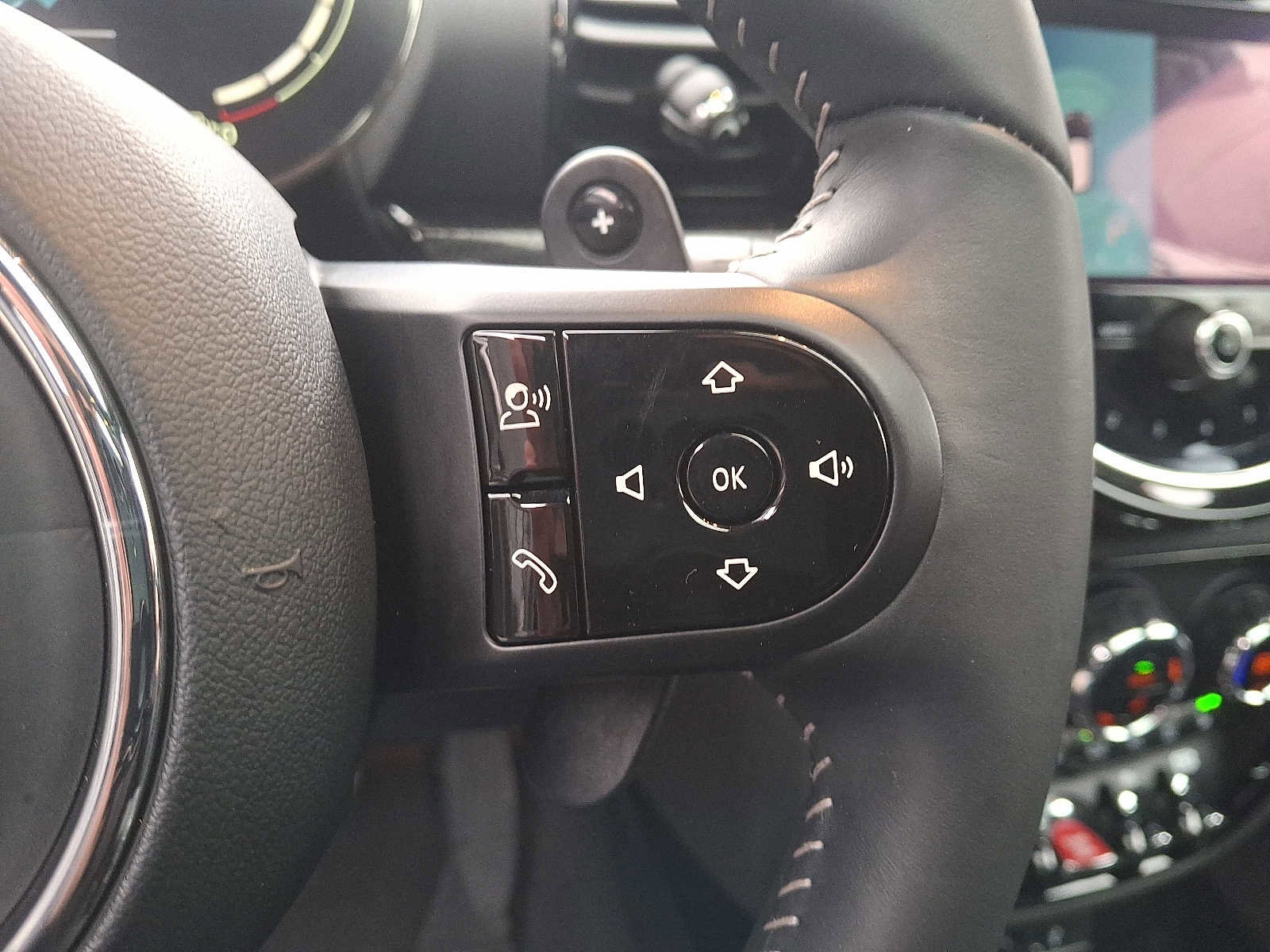 Used 2024 MINI Cooper Clubman S image 24