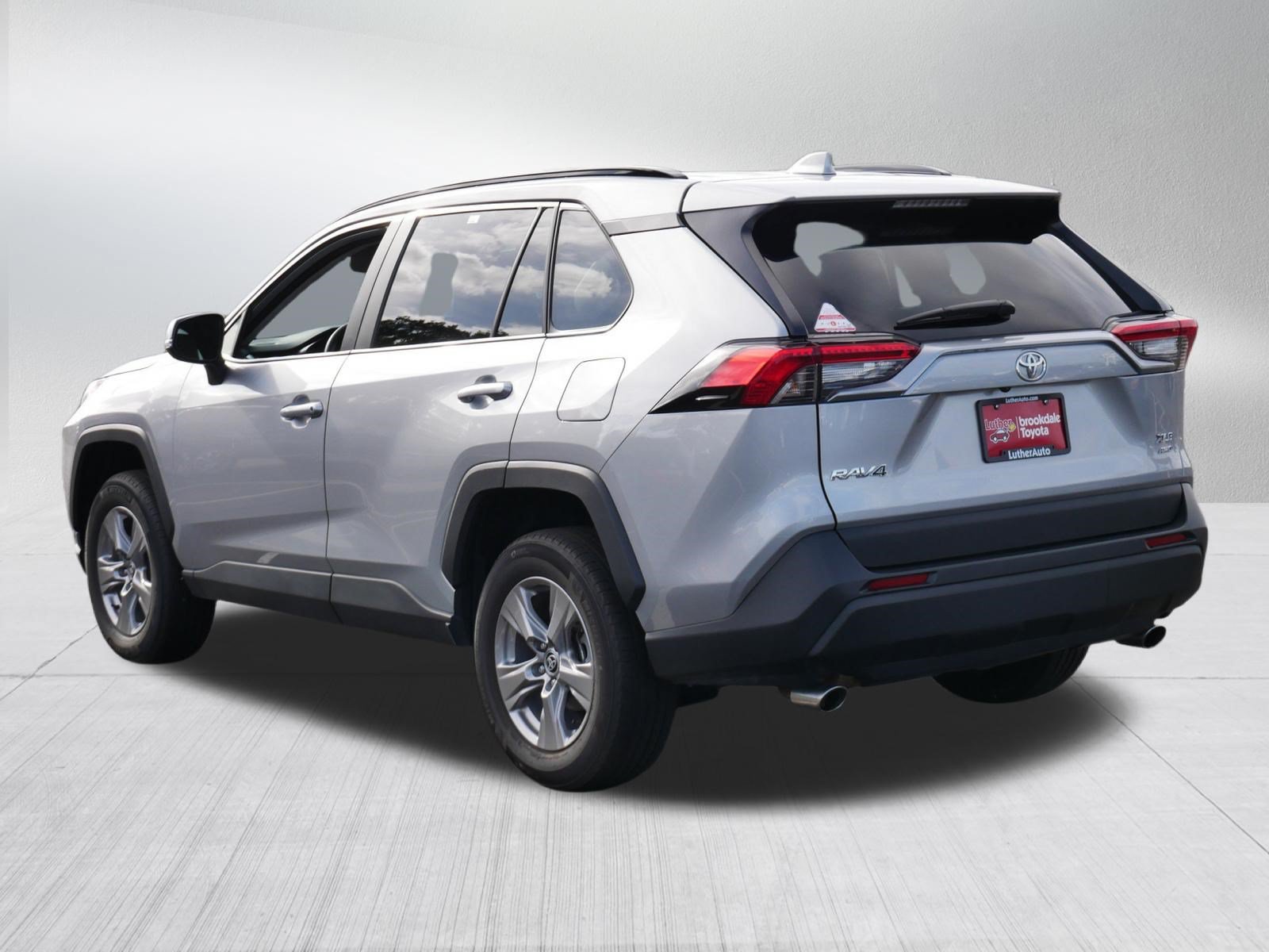 Certified 2025 Toyota RAV4 XLE AWD/4WD image 5