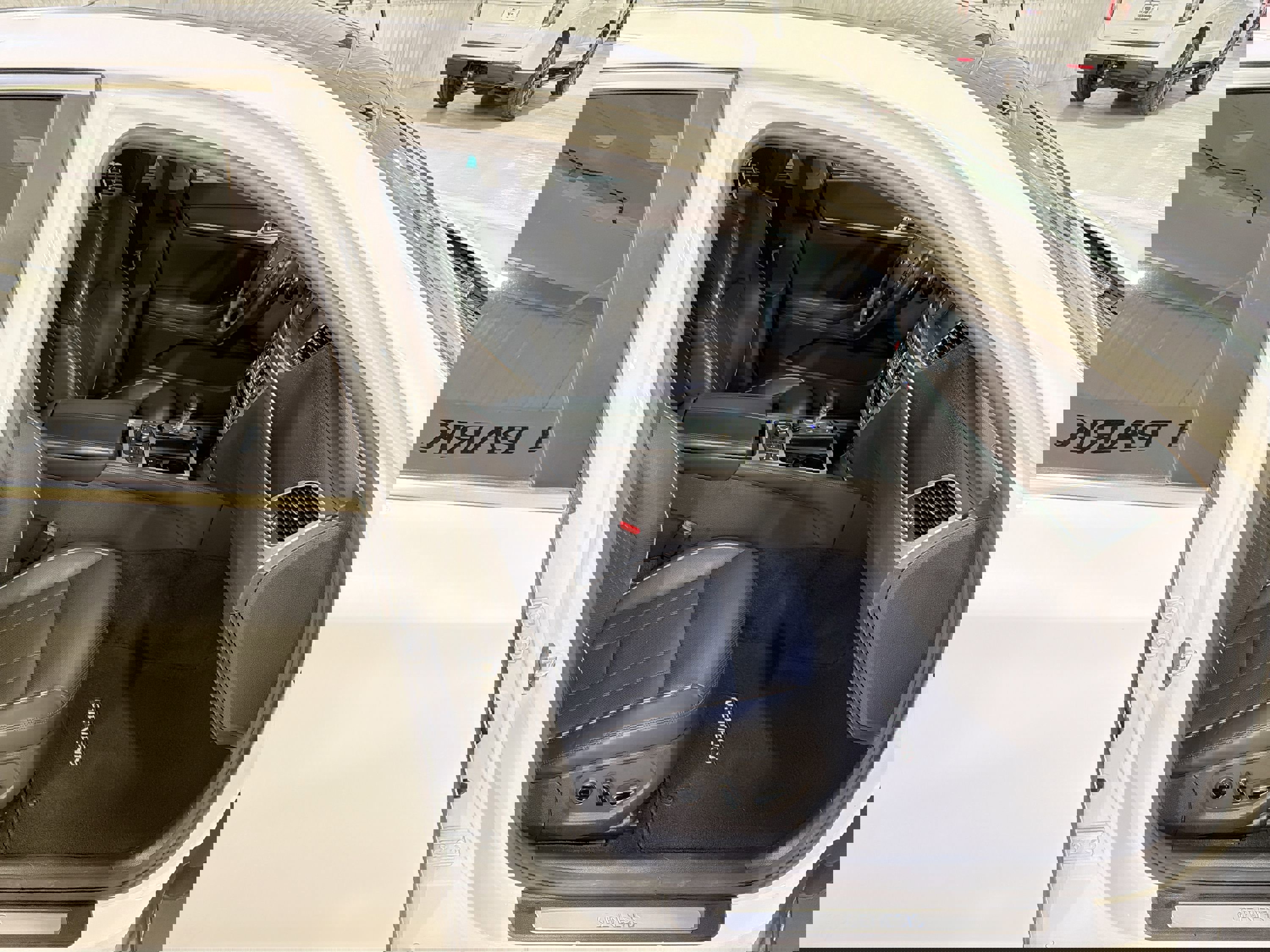 Used 2020 Genesis G80 5.0 Ultimate image 29