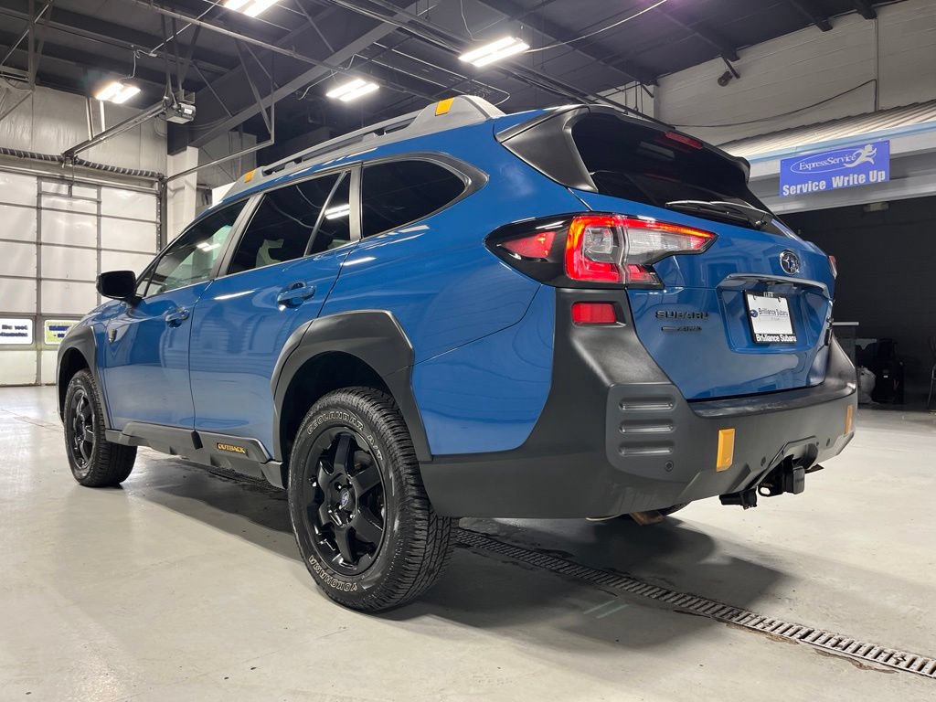 Used 2022 Subaru Outback Wilderness AWD/4WD image 5