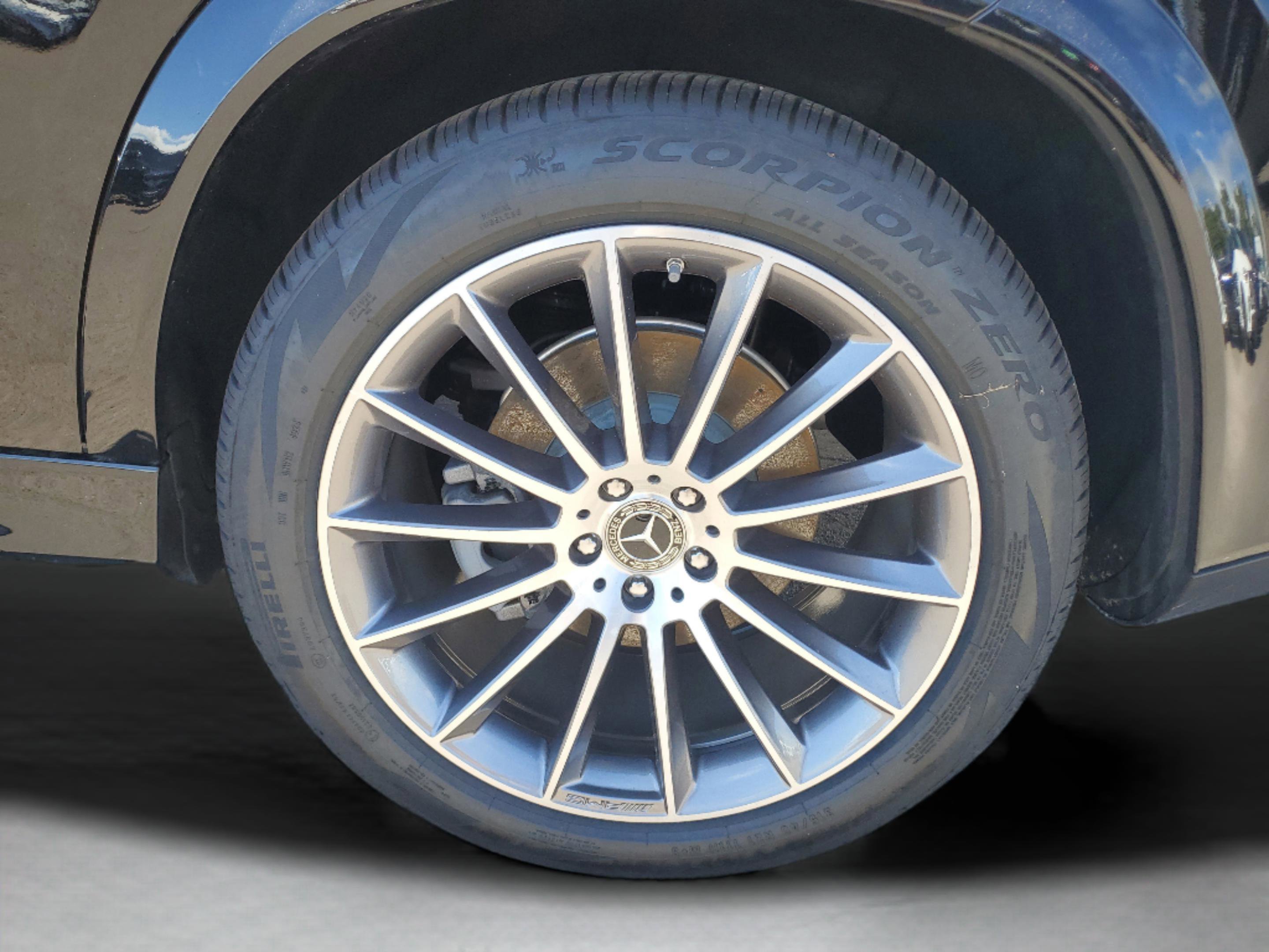 Certified 2025 Mercedes-Benz GLE 580 4MATIC image 38