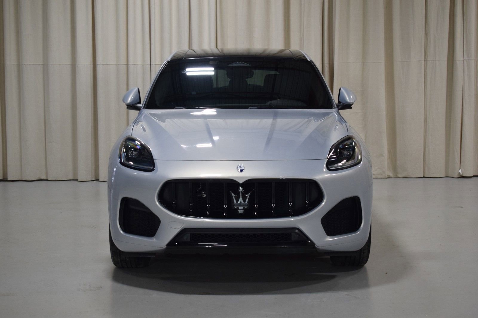 Used 2023 Maserati Grecale Modena AWD/4WD image 8