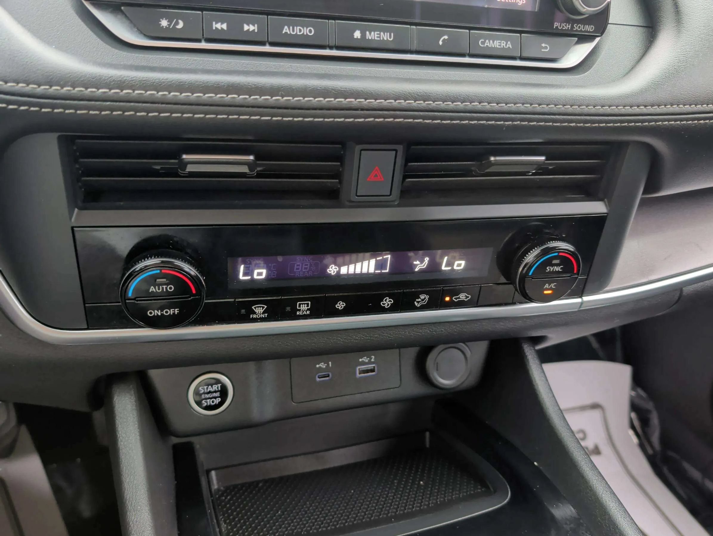 Used 2023 Nissan Rogue SV FWD image 15