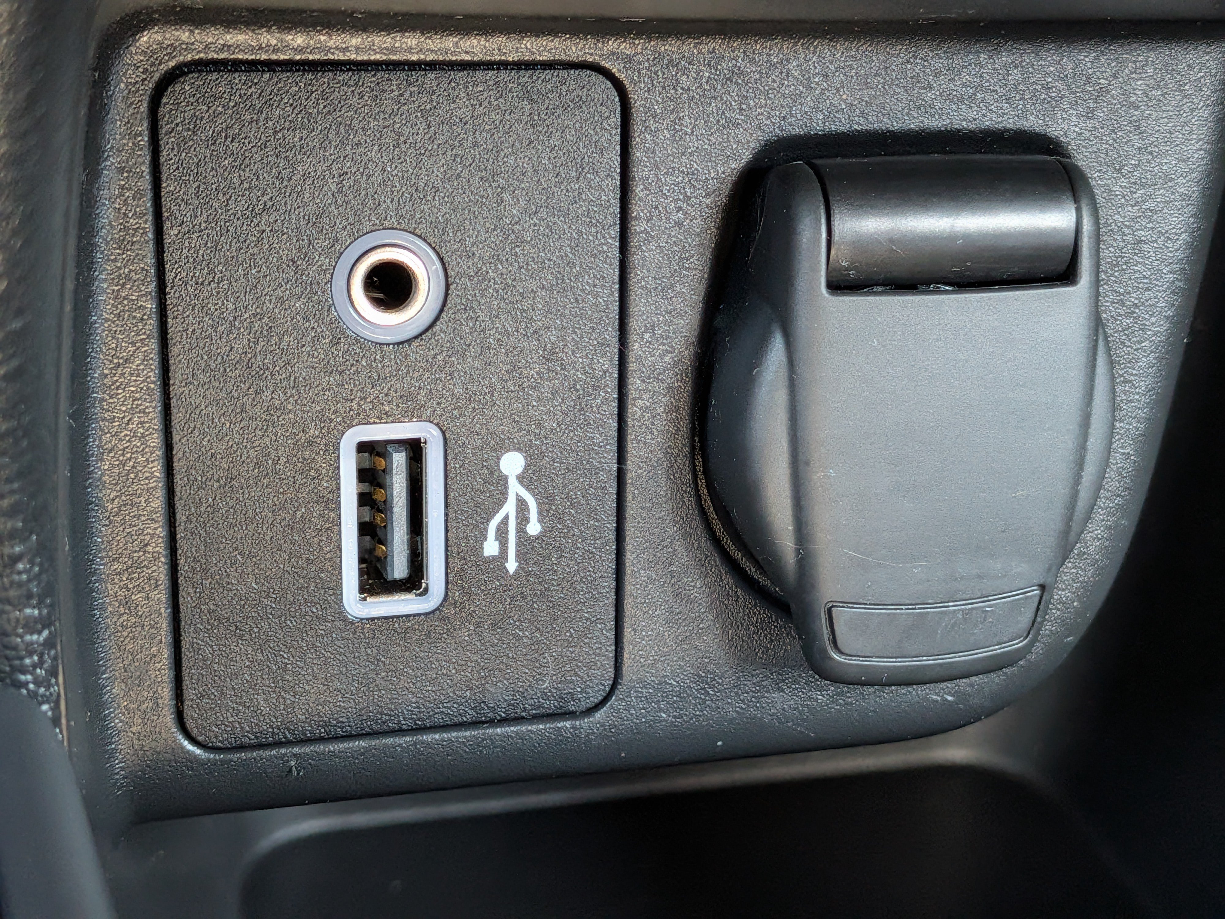 Certified 2024 Nissan Versa S w/ Trunk Package FWD image 27