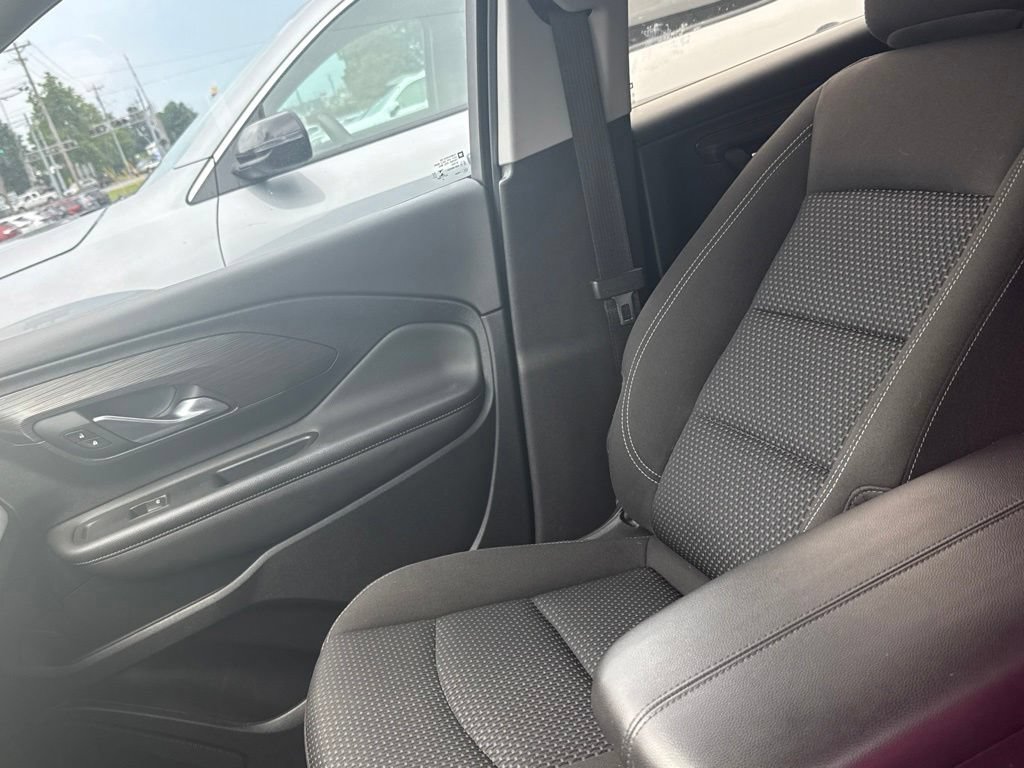 Used 2022 GMC Terrain SLE AWD/4WD image 25