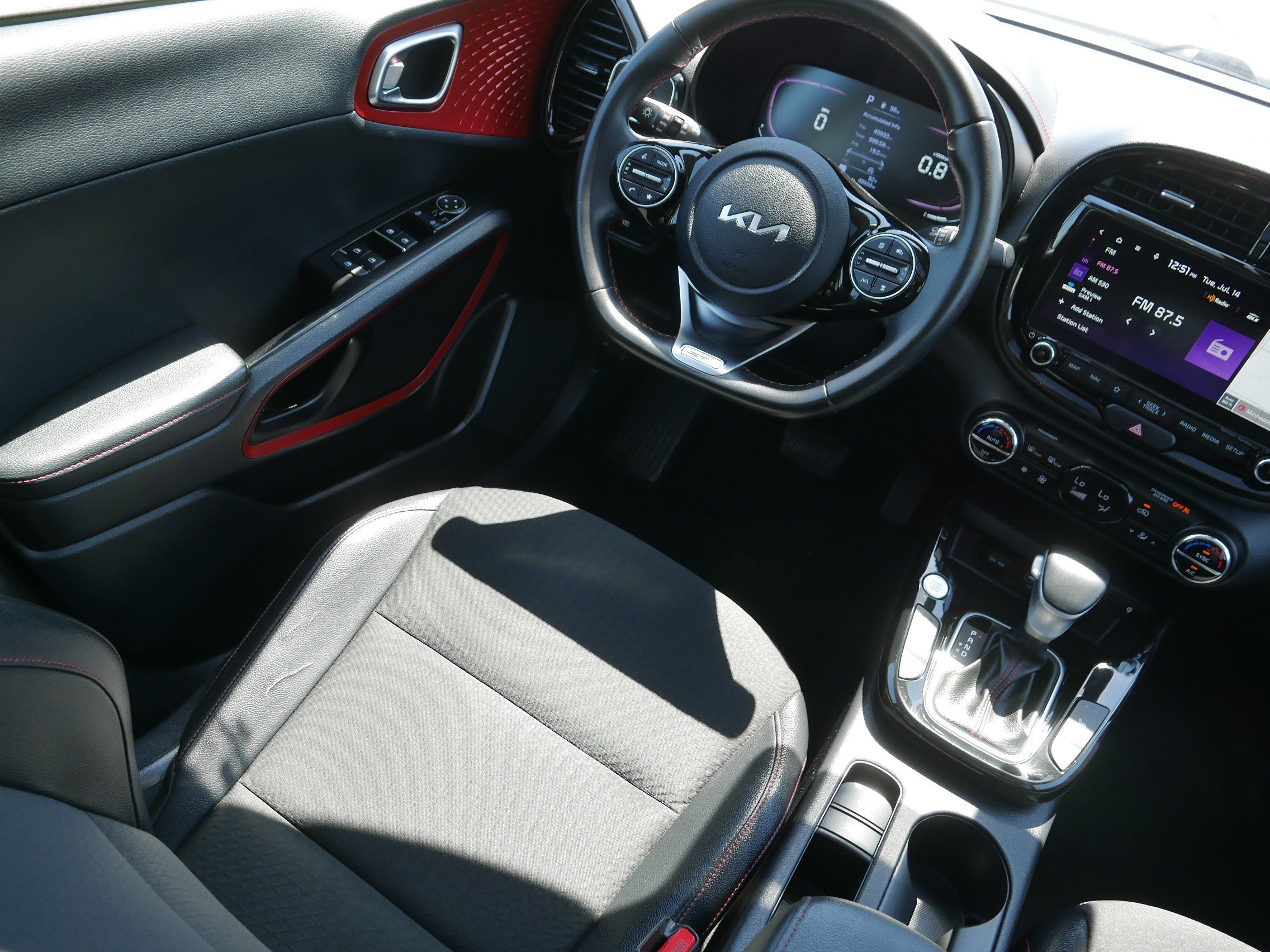 Certified 2023 Kia Soul GT-Line w/ GT-Line Technology Package FWD image 9