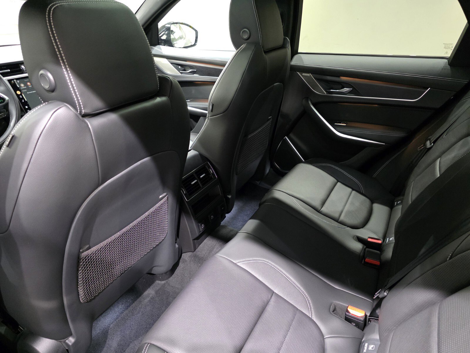New 2026 Jaguar F-PACE R-Dynamic S AWD/4WD image 12