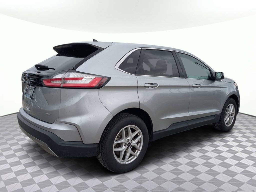 Used 2023 Ford Edge SEL AWD/4WD image 3