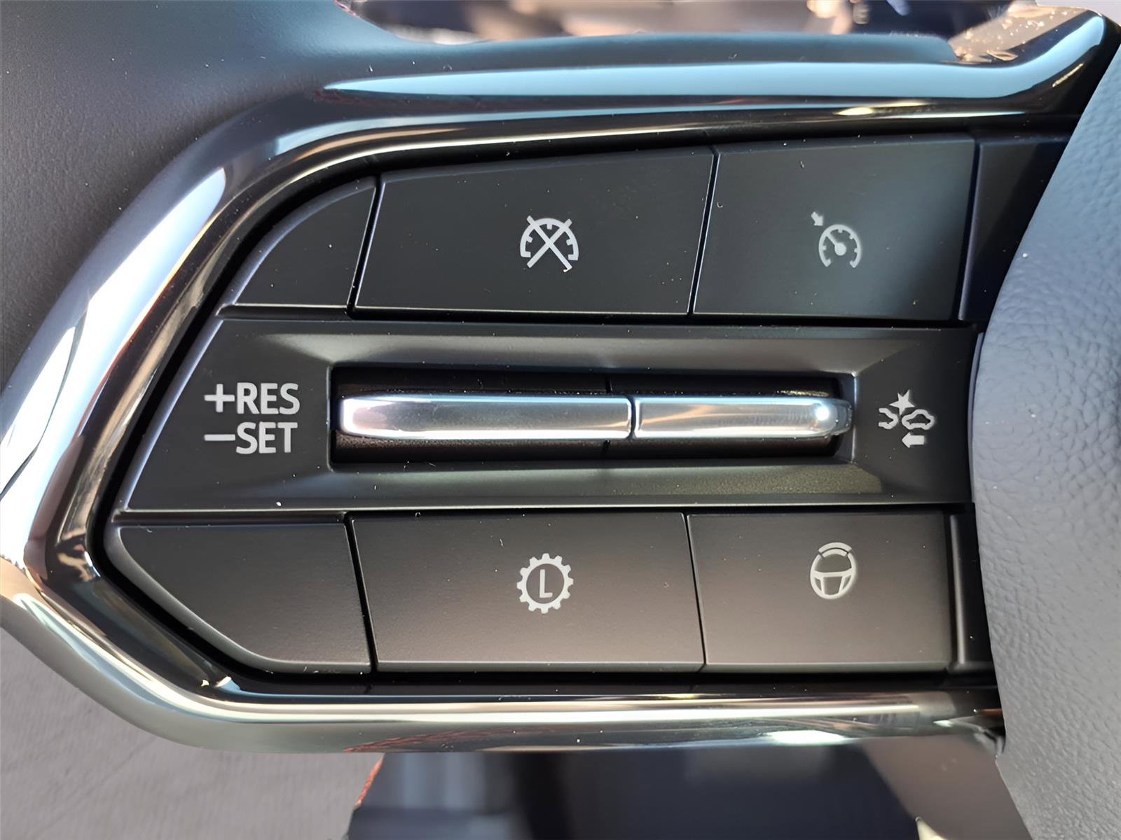 New 2026 Chevrolet Traverse RS w/ LPO, Floor Liner Package image 19