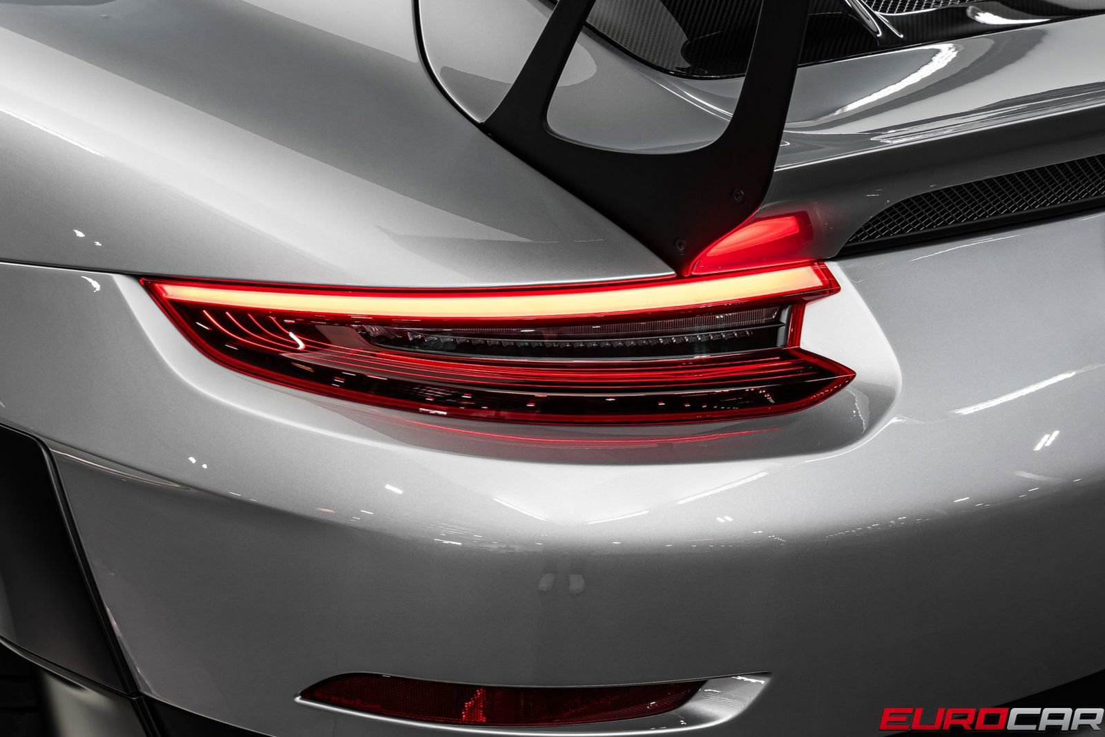 Used 2018 Porsche 911 GT2 RS RWD image 24