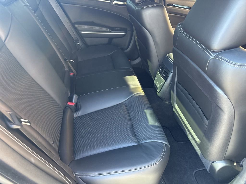 Used 2023 Chrysler 300 S w/ Comfort Group image 10