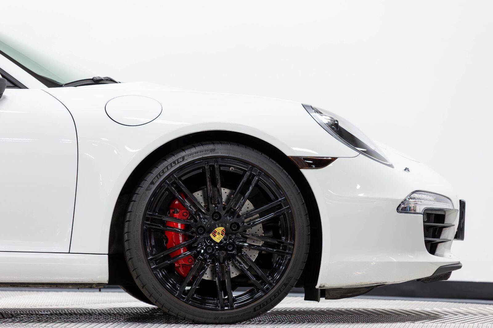 Used 2016 Porsche 911 Carrera S RWD image 29