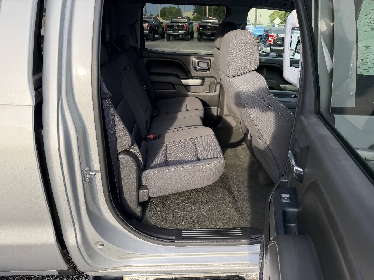 Used 2017 Chevrolet Silverado 1500 LT w/ All Star Edition AWD/4WD image 22
