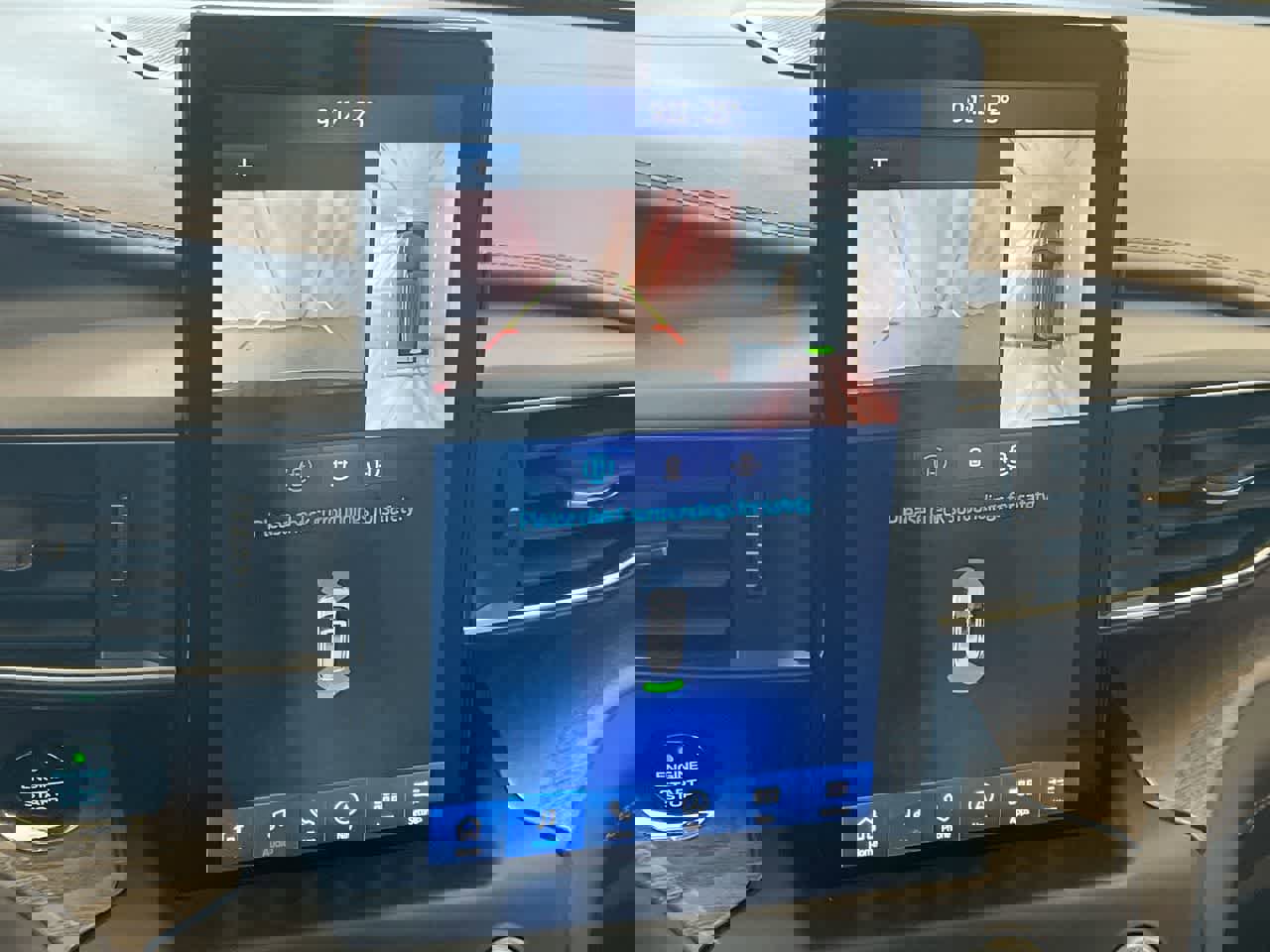 Used 2020 Ford Explorer Platinum w/ Premium Technology Package image 17