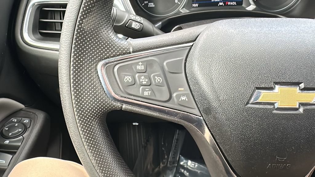 Used 2021 Chevrolet Equinox LT AWD/4WD image 16