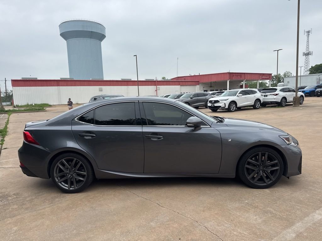 Used 2018 Lexus IS 300 F Sport w/ F Sport Package RWD image 4