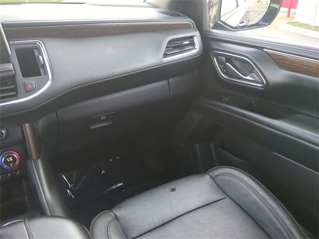Used 2023 Chevrolet Suburban High Country w/ Premium Package image 17