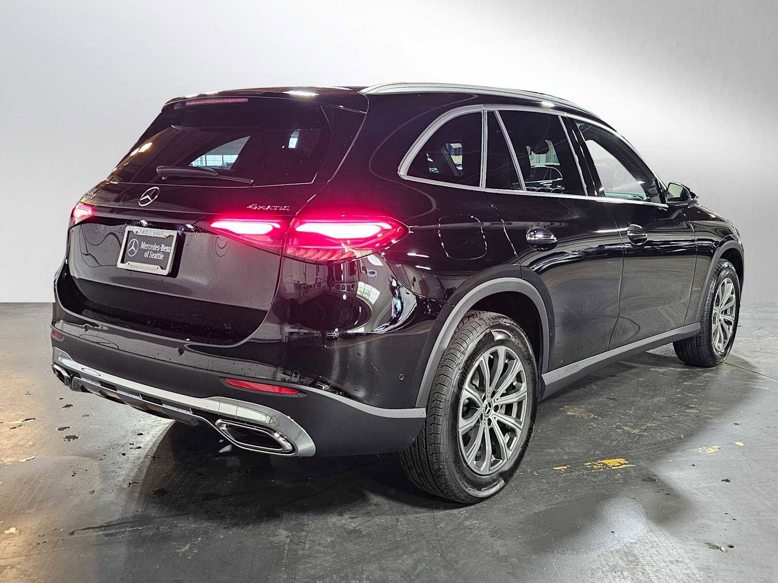 Certified 2026 Mercedes-Benz GLC 300 4MATIC image 3