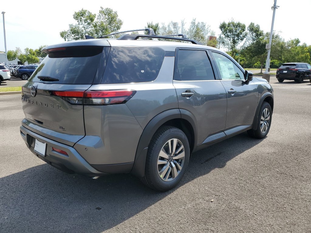 New 2026 Nissan Pathfinder SL FWD image 4