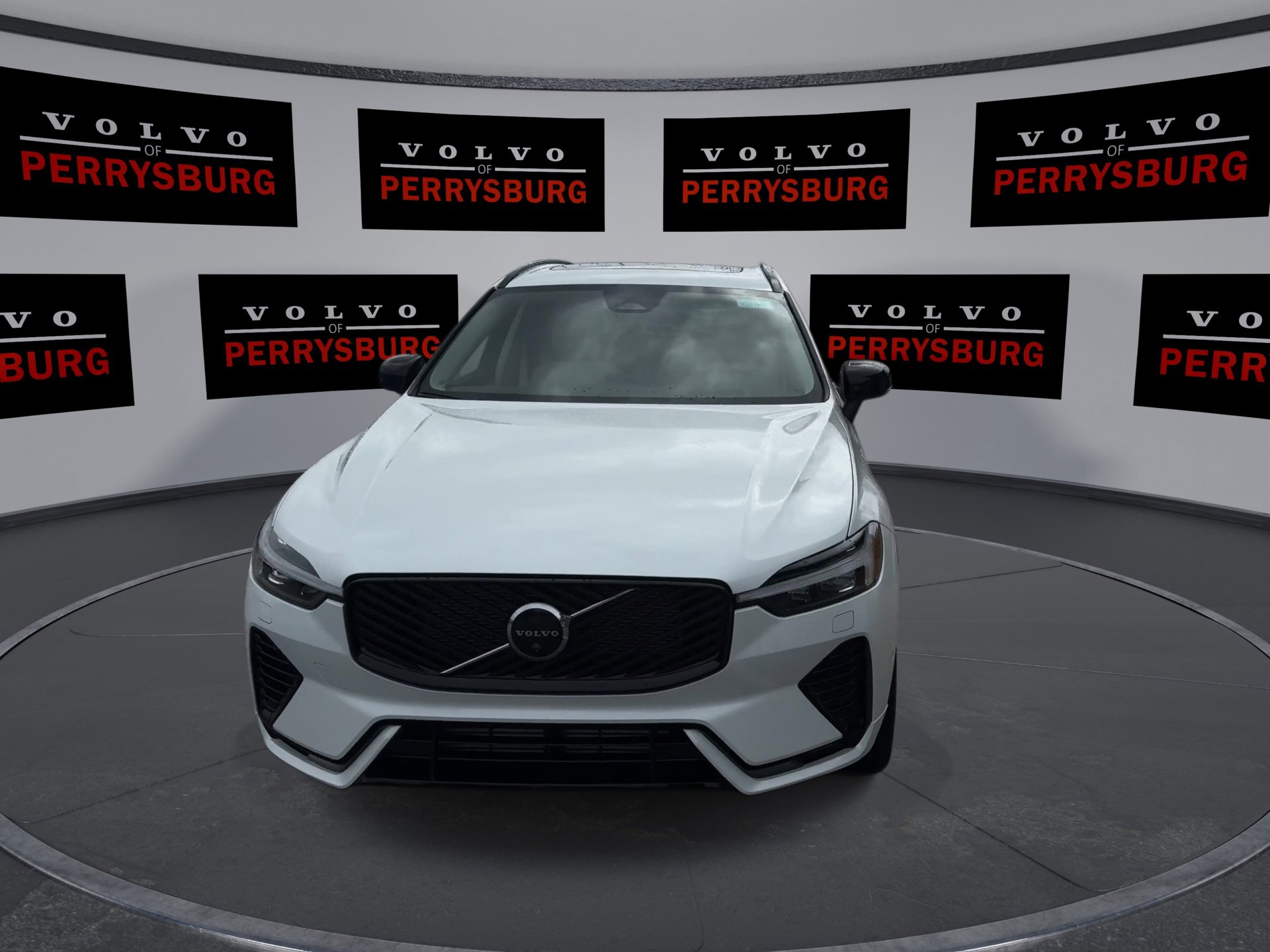 New 2026 Volvo XC60 T8 Ultra w/ Protection Package Premier image 3
