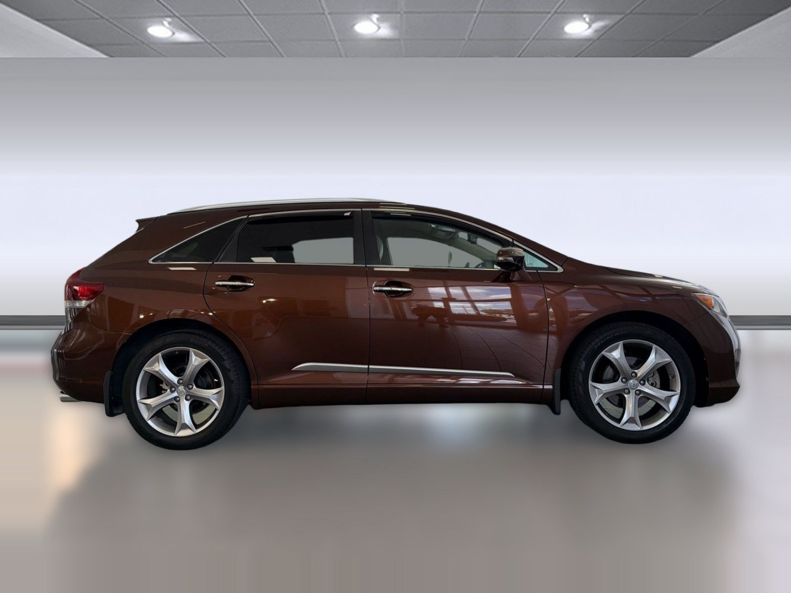 Used 2013 Toyota Venza XLE w/ Tow Prep Pkg AWD/4WD image 8