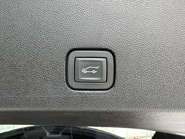 Certified 2025 Cadillac XT6 Sport w/ Platinum Package image 30