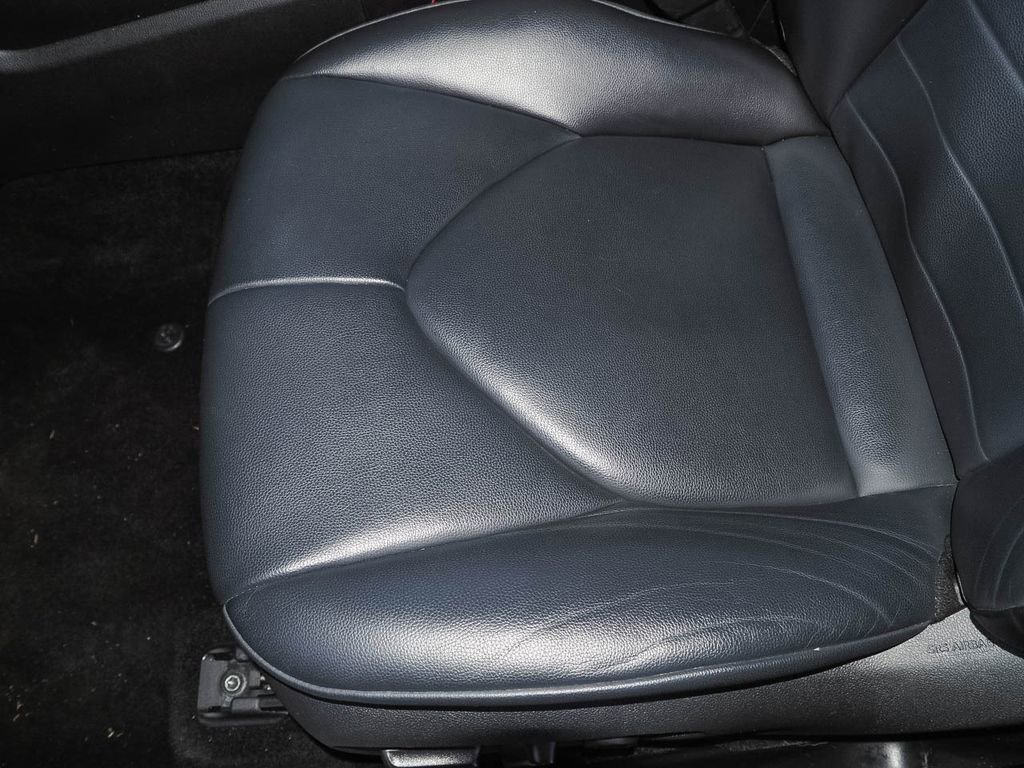 Used 2022 Toyota Highlander XLE image 24