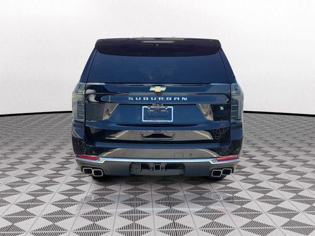 Used 2025 Chevrolet Suburban High Country AWD/4WD image 5