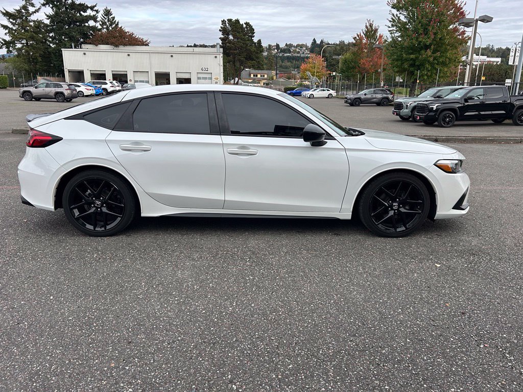 Used 2023 Honda Civic Sport image 4