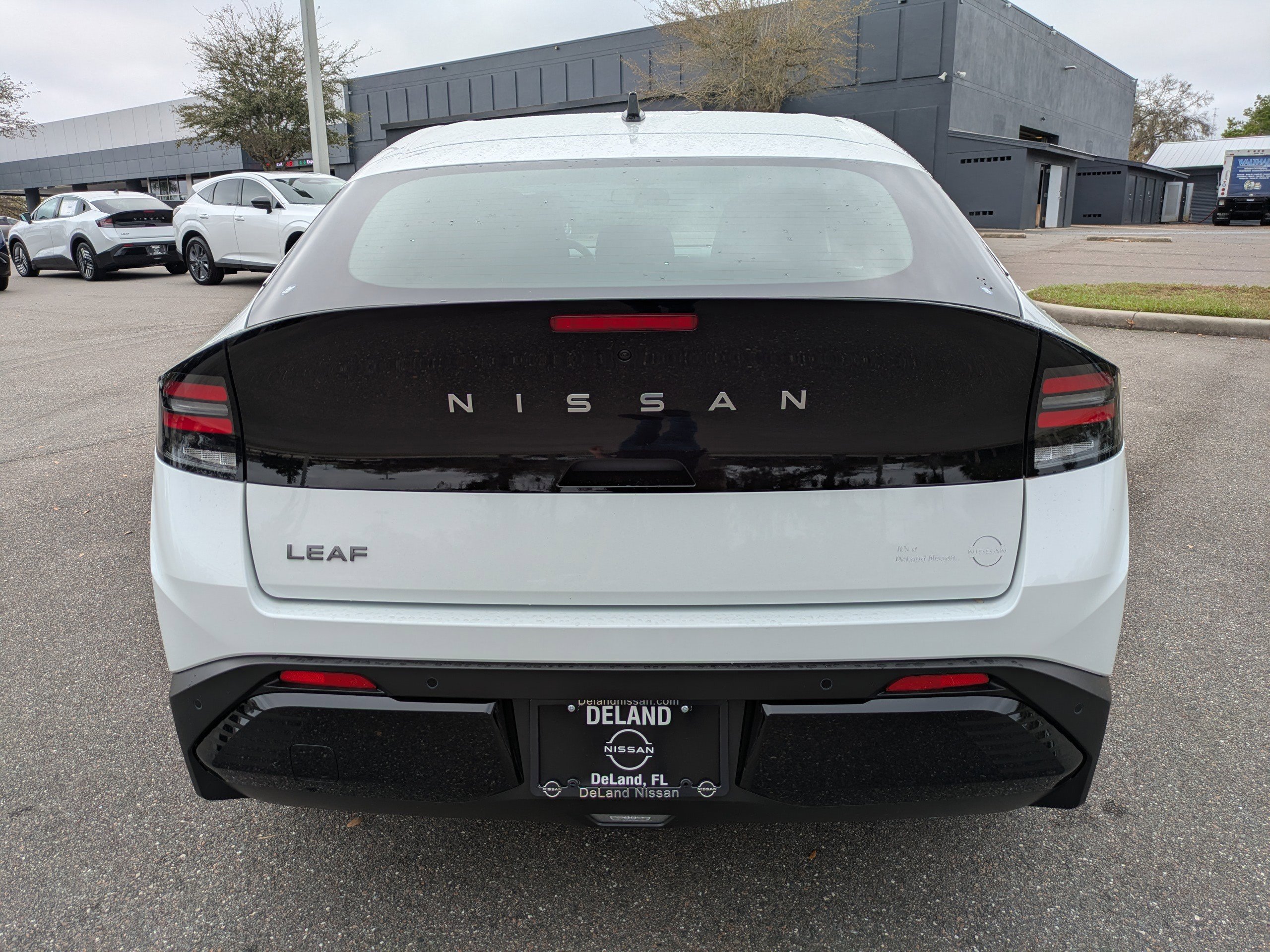 New 2026 Nissan Leaf image 5