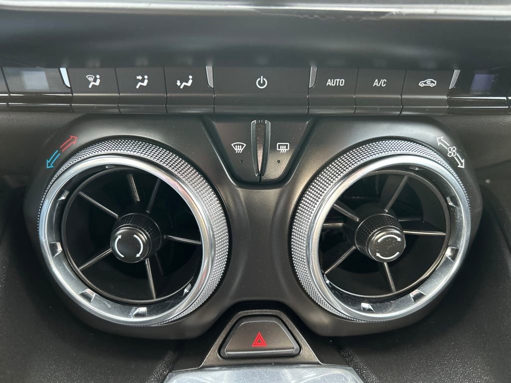 Used 2021 Chevrolet Camaro LT image 12