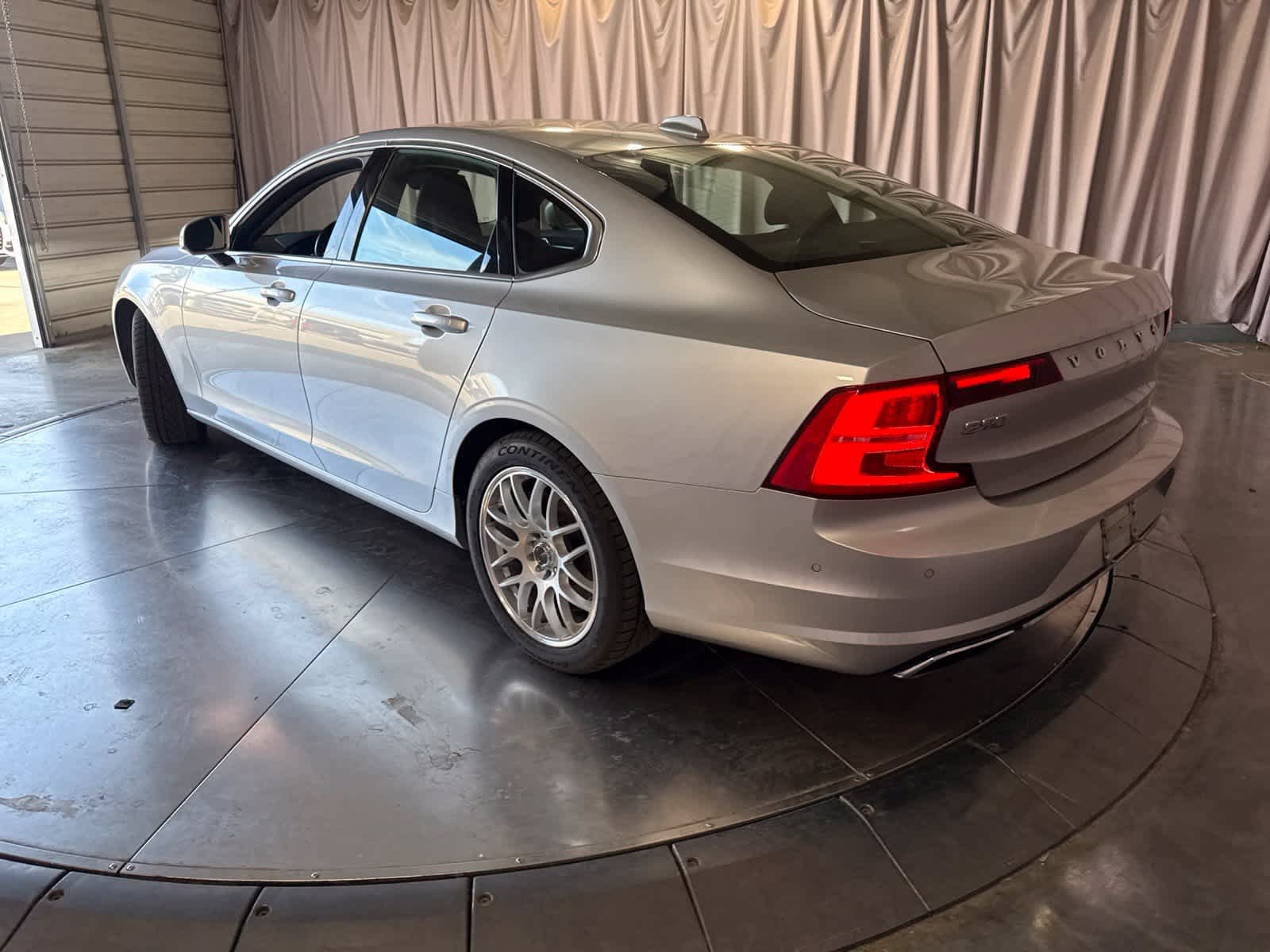 Used 2017 Volvo S90 T6 Momentum w/ Vision Package AWD/4WD image 7