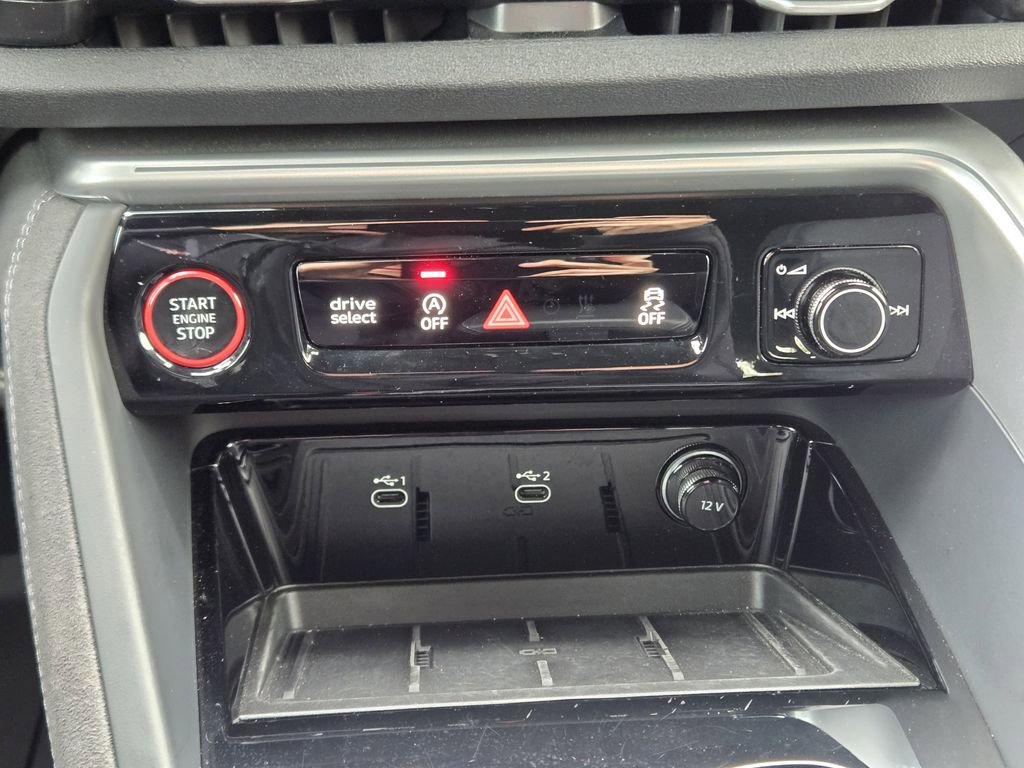 Certified 2025 Audi SQ5 Premium Plus image 23