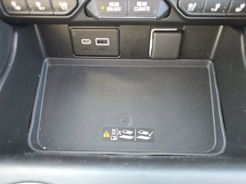 Used 2021 Chevrolet Tahoe Premier w/ Premium Package image 41