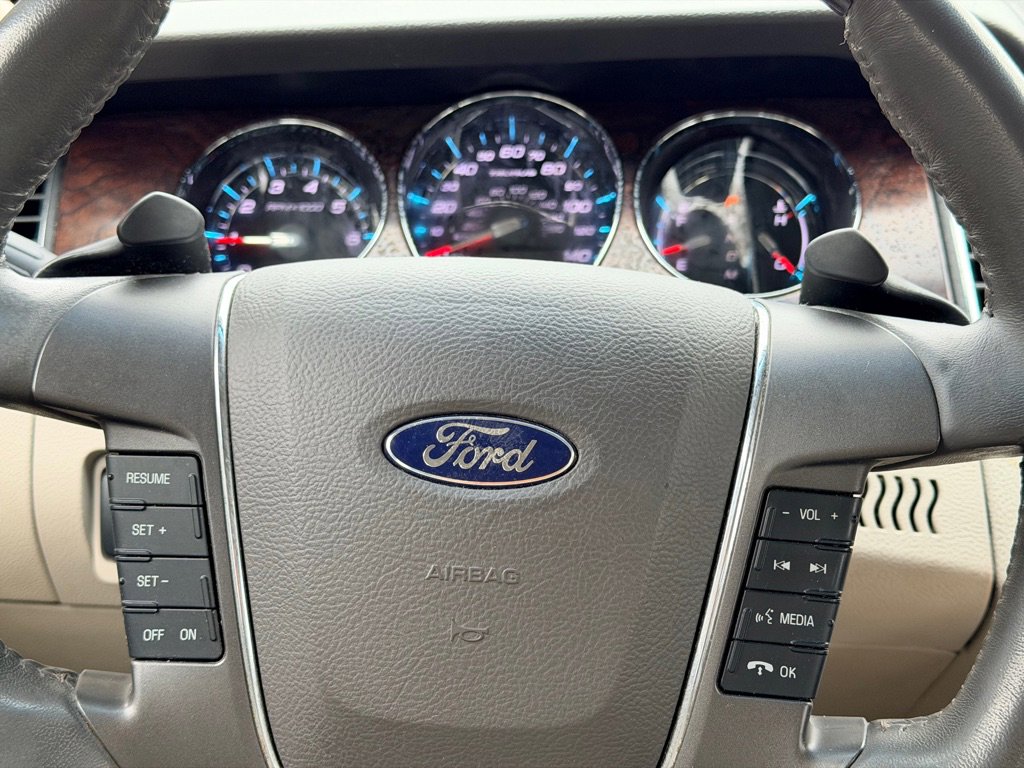 Used 2011 Ford Taurus Limited w/ 301A Rapid Spec Order Code image 17