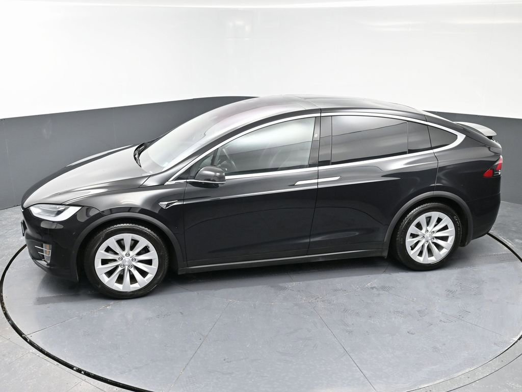 Used 2018 Tesla Model X 75D image 47