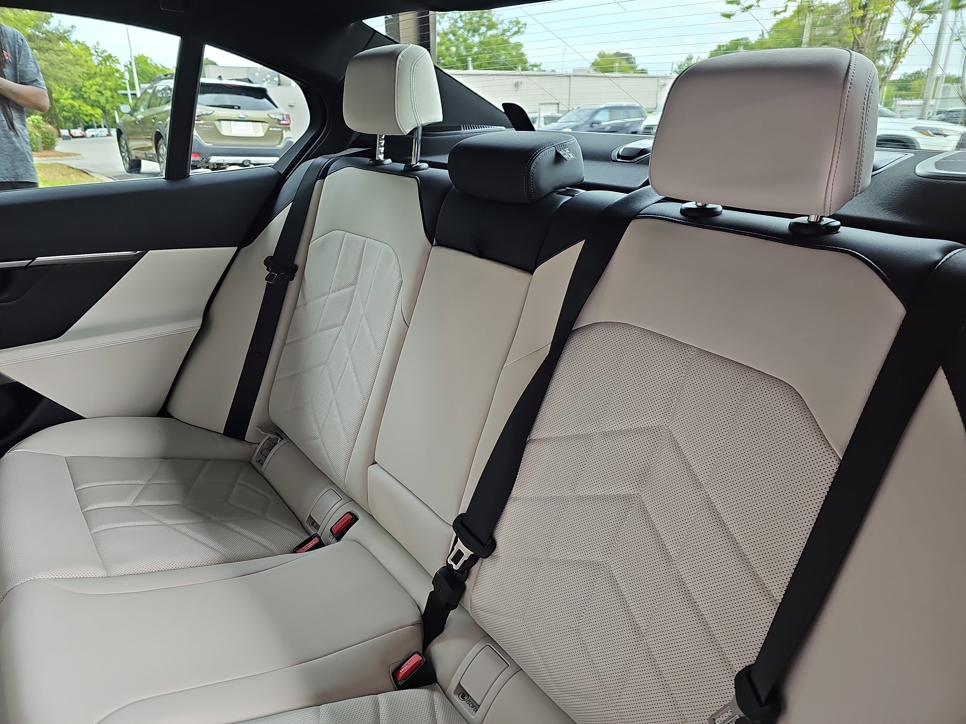 Certified 2025 BMW i5 M60 AWD/4WD image 16