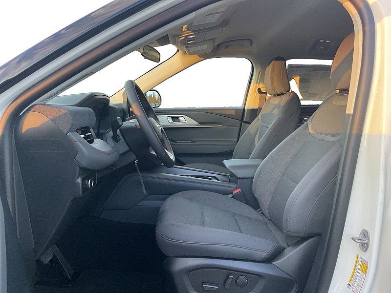 New 2026 Ford Explorer Active image 10