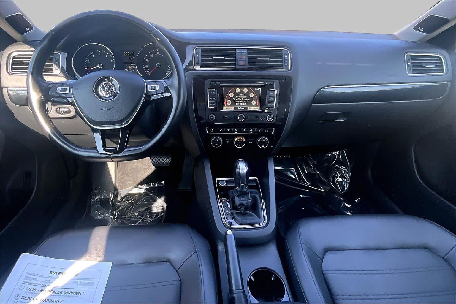 Used 2015 Volkswagen Jetta SEL FWD image 16