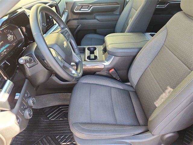 Used 2025 Chevrolet Silverado 2500 LT image 19