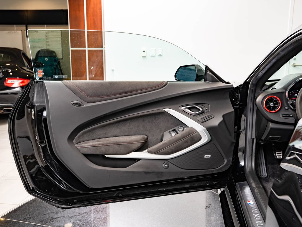 Used 2021 Chevrolet Camaro ZL1 RWD image 24