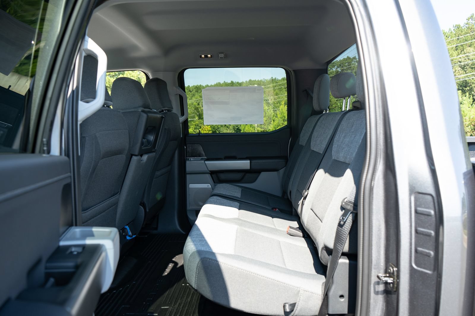 New 2027 Ford F250 XLT w/ XLT Premium Package AWD/4WD image 18