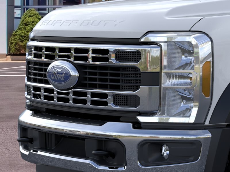 New 2026 Ford F550 4x4 Crew Cab image 17