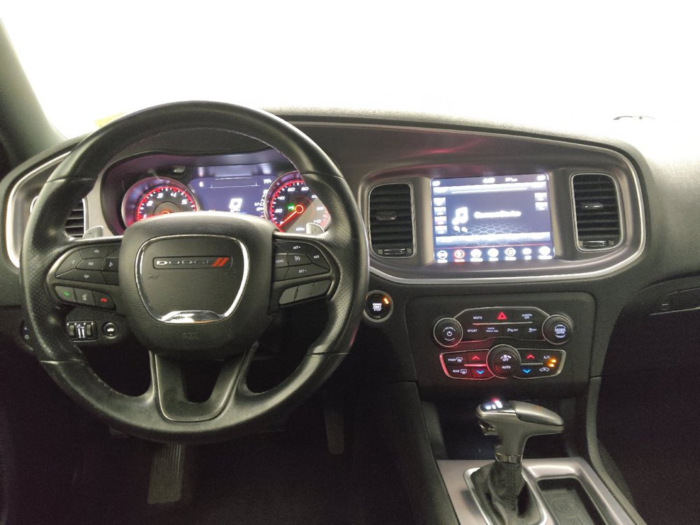 Used 2019 Dodge Charger SXT AWD/4WD image 22