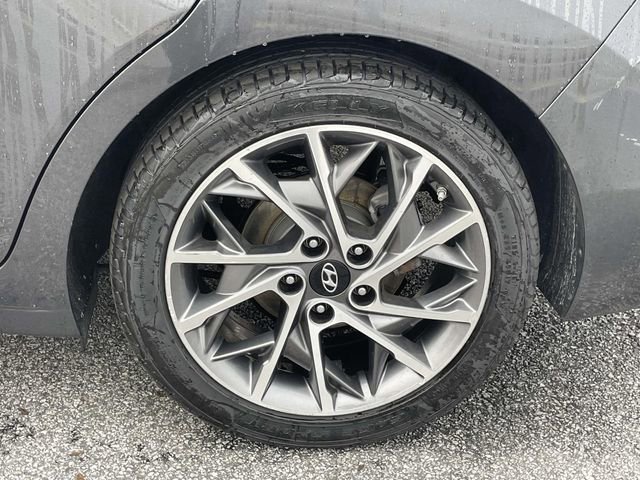 Used 2020 Hyundai Elantra Limited w/ Cargo Package (C1) image 10