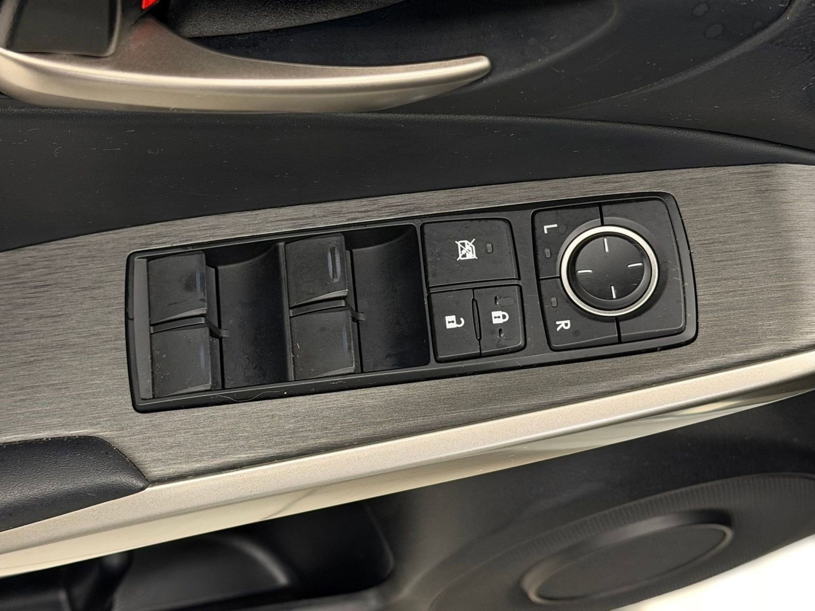 Used 2019 Lexus IS 350 F Sport AWD/4WD image 21