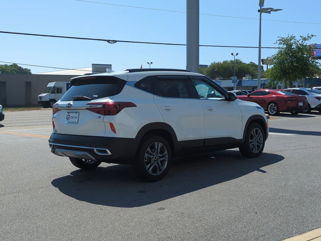 Used 2021 Kia Seltos S FWD image 7