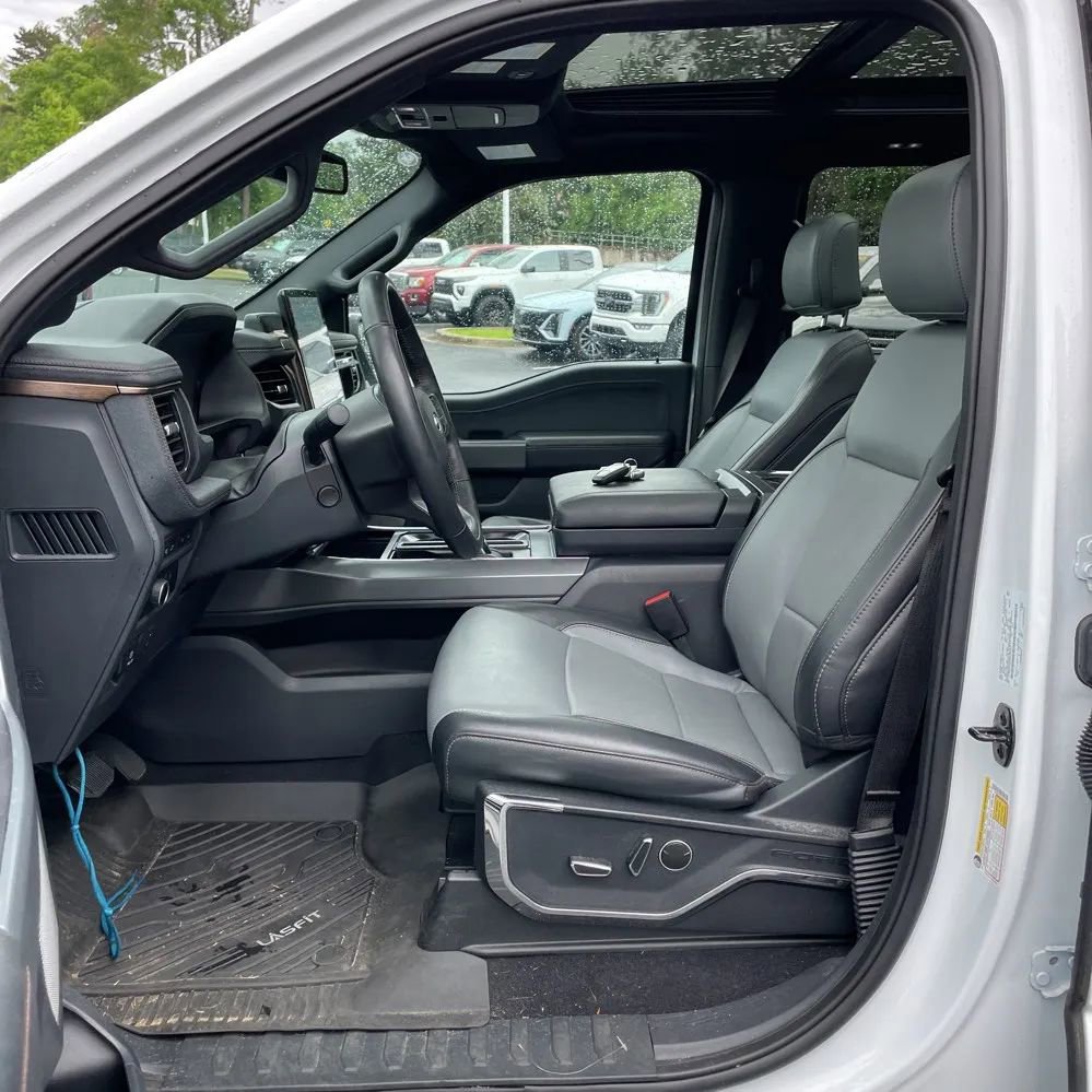 Used 2023 Ford F150 Lightning Lariat w/ Equipment Group 511A High image 6