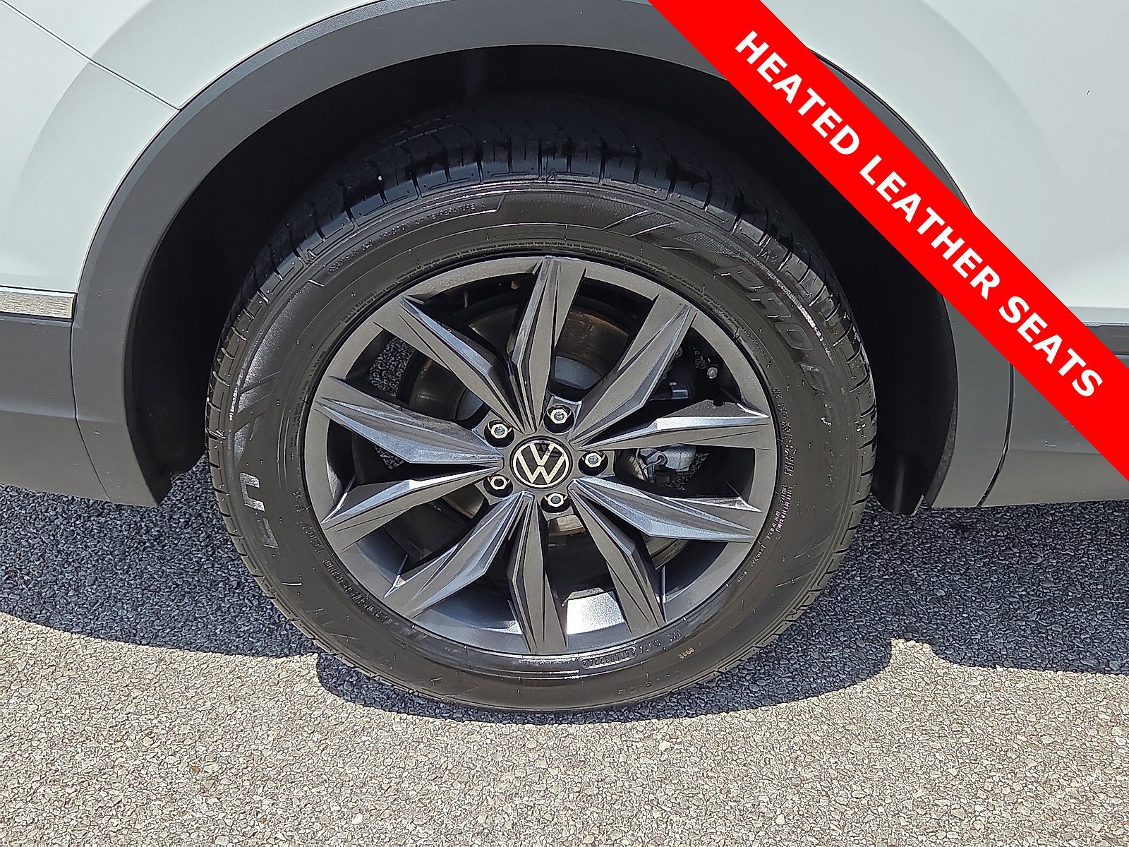 Used 2024 Volkswagen Tiguan Wolfsburg Edition image 7