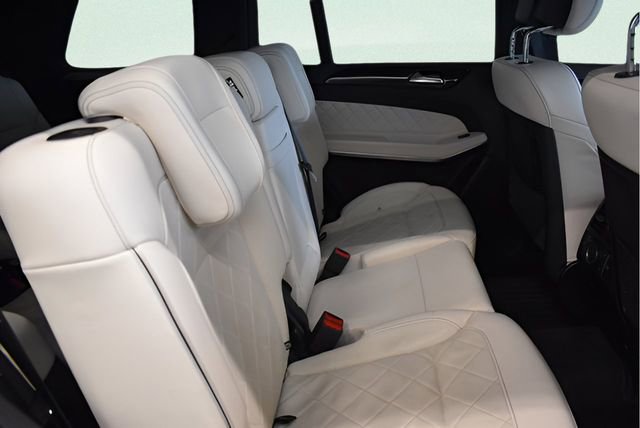 Used 2018 Mercedes-Benz GLS 550 4MATIC image 17